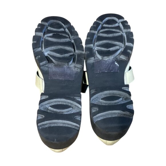 Donald J Pliner Eames Lug Slip On Loafer Ivory Patent Leather Women Size US 9 - Picture 6 of 8